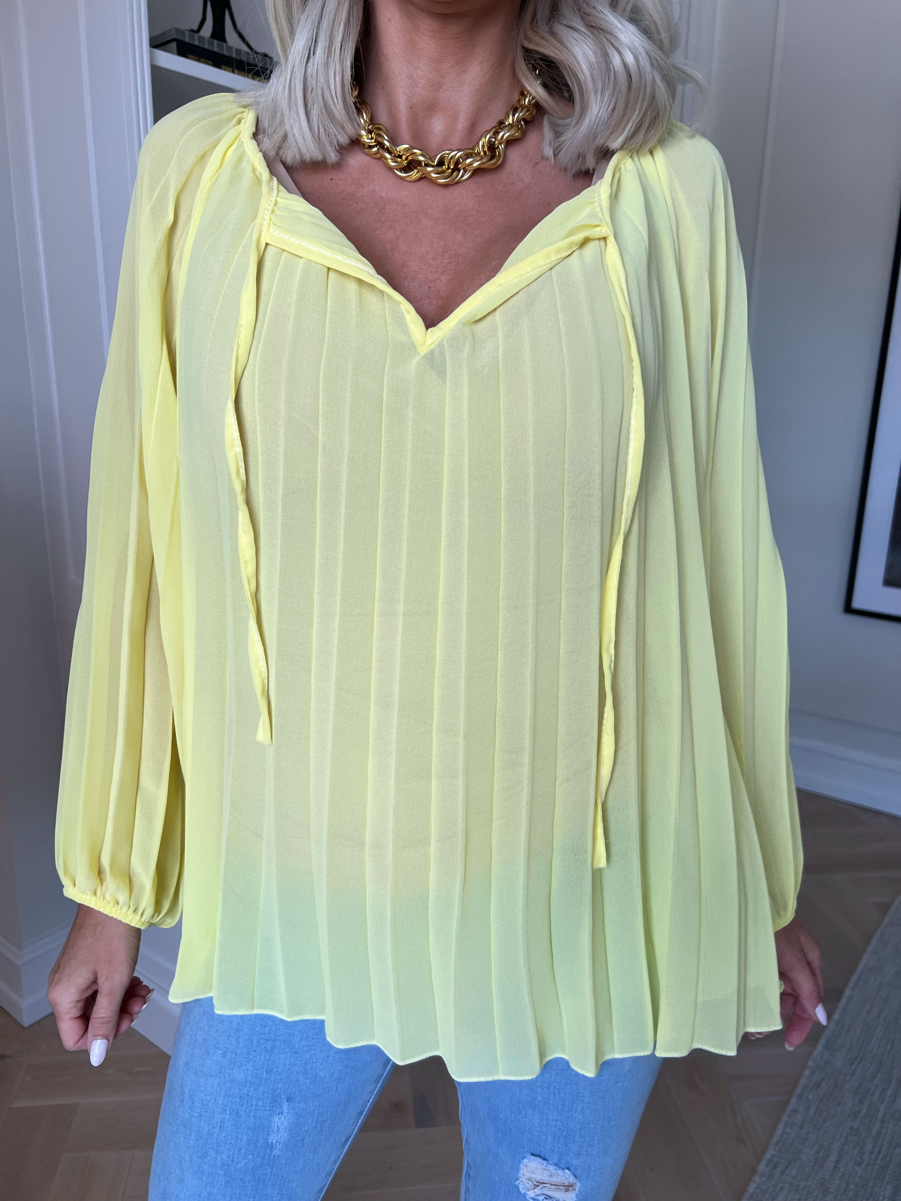 Philippa Shirt - Sød plisseret tunika i semi-transparent chiffon